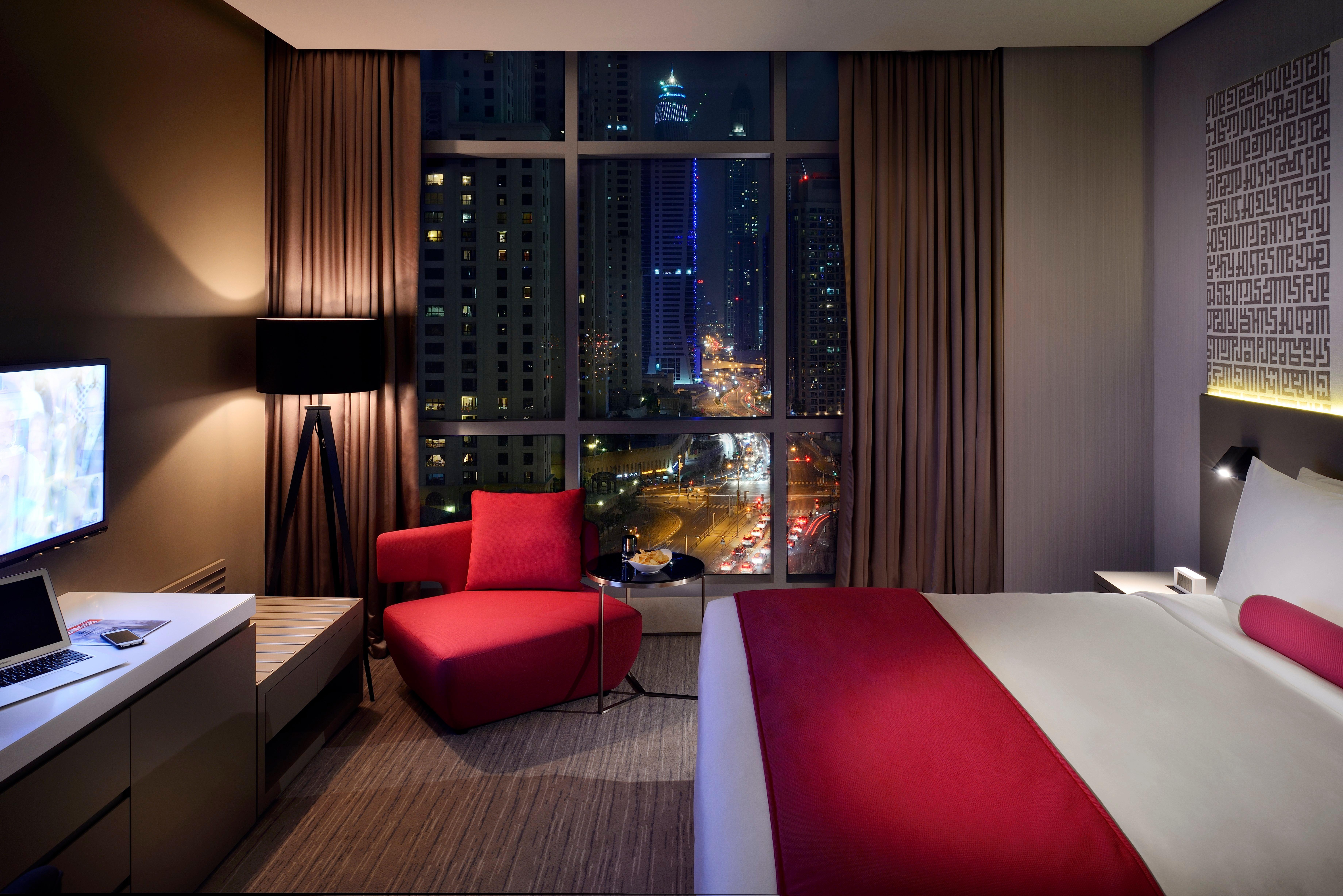 فندق انتركونتيننتال دبي مارينا المظهر الخارجي الصورة A room at the hotel